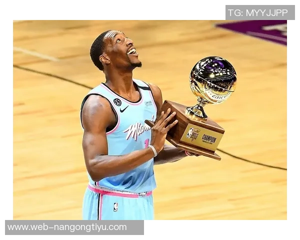 热火新星韦尔首秀在即球队官方确认中锋可以出战